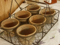 Květináč na pěstování bylinek