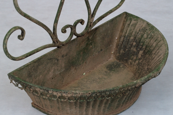 Květináč na stěnu se zelenou patinou 35x29x20cm kov