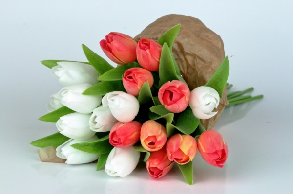 Kytice umělých tulipánů bílé/žluto-červené 17ks 