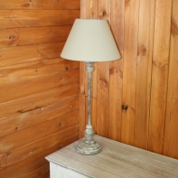 Lampa kovová šedá 71cm
