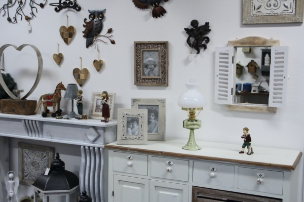 Lampa petrolejová s bílým cylindrem 42cm