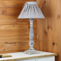 Lampička na noční stolek Vintage 63cm