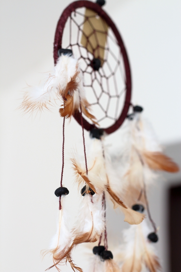 Lapač snů hnědý (jeden kruh) 12cm