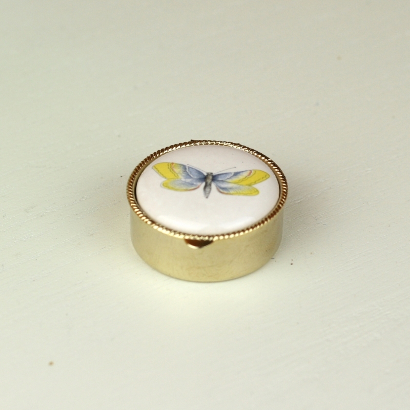 Lékovka motýl žlutomodrý kulatý