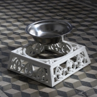 Litinová miska pro psa bílý smalt 23x23cm