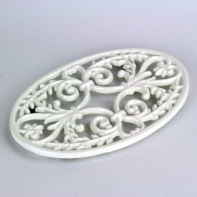 Litinová podložka pod hrnce bílý smalt 24cm