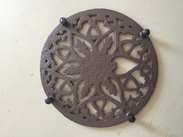 Litinová podložka pod hrnec 19cm - vyřazeno