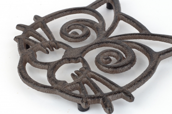 Litinová podložka pod hrnec kočka 16x15cm