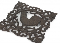 Litinová podložka pod hrnec kohout 17x17cm