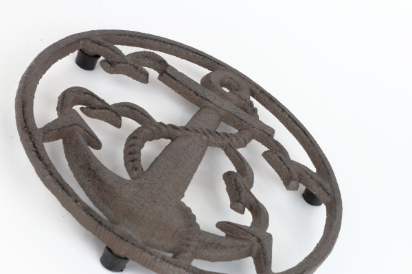 Litinová podložka pod hrnec kotva 17cm