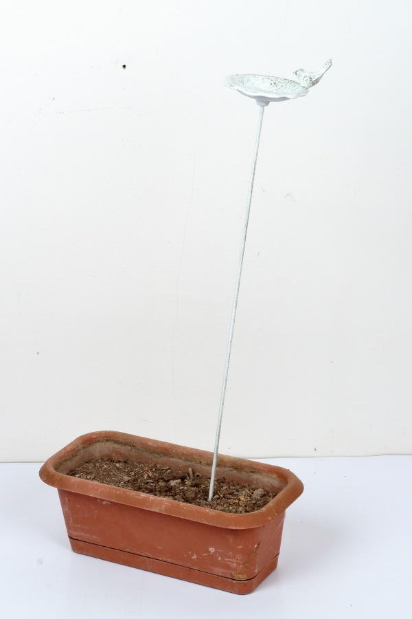 Litinové pítko zápich s ptáčkem bílé 75cm