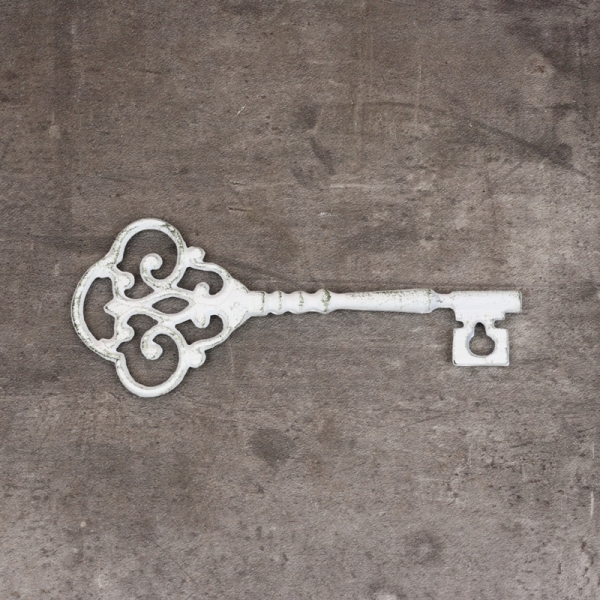Litinový dekorační klíč bílý s patinou 24cm