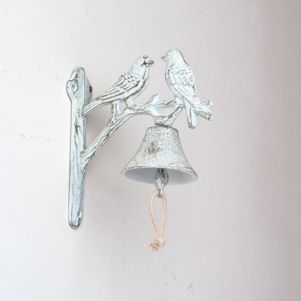 Litinový nástěnný zvonek s ptáčky bílý 18x18cm