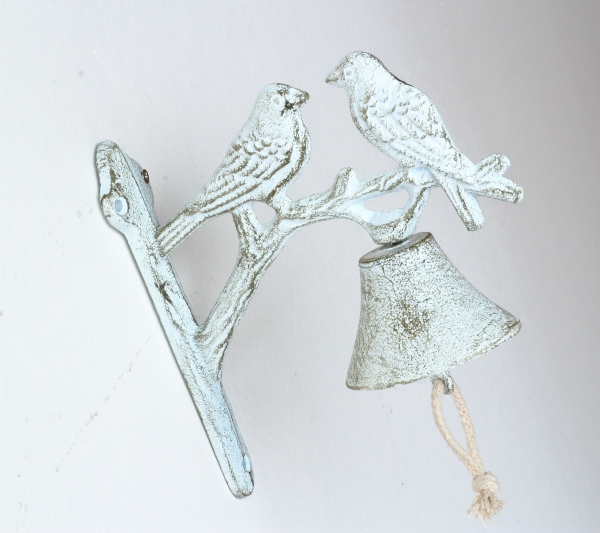 Litinový nástěnný zvonek s ptáčky bílý 18x18cm