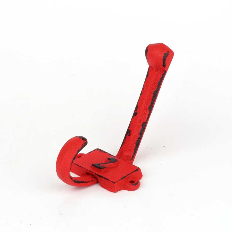 Litinový retro věšák na stěnu s číslem 2 červený 