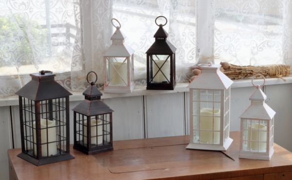 Lucerna s LED světlem na baterie bílá