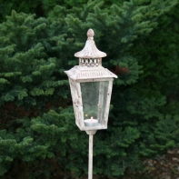 Lucerna se zápichem do trávníku 128cm