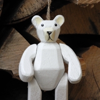 Medvídek dřevěný 11cm bílý  - ruční práce 