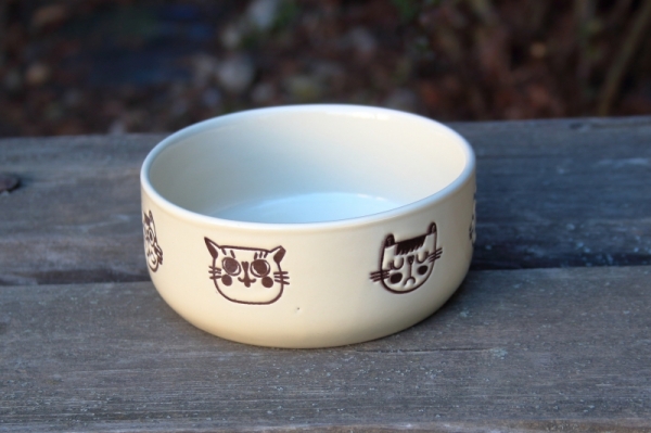 Miska pro kočky krémová 300ml