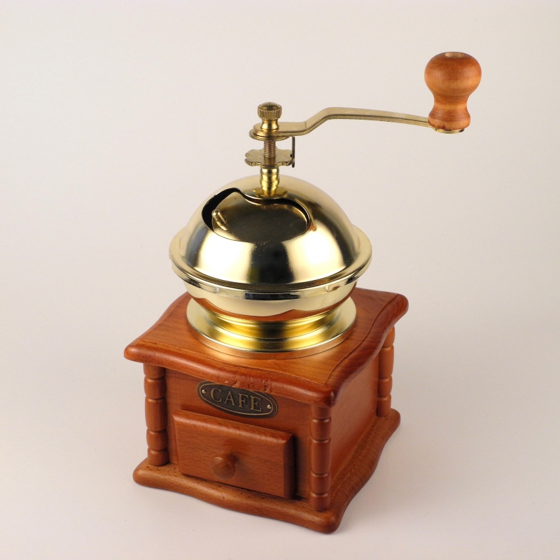 Mlýnek na kávu dřevěný - zlatá kopule 20x12x12cm