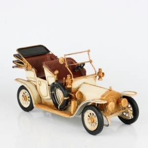 Model auto krémové 36cm