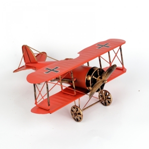 Model červeného letadla 27x30cm