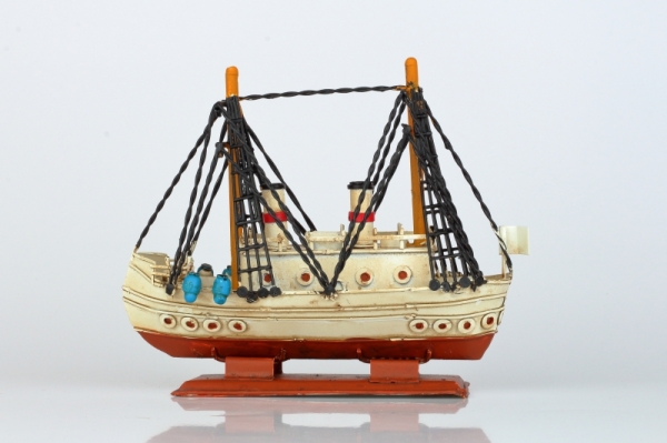 Model lodi parník 18cm
