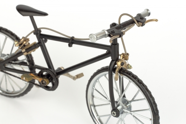 Model šlapacího kola černé 