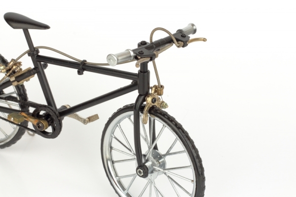 Model šlapacího kola černé 