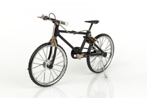 Model šlapacího kola černé 