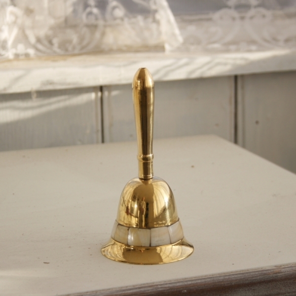 Mosazný zvon s rukojetí 