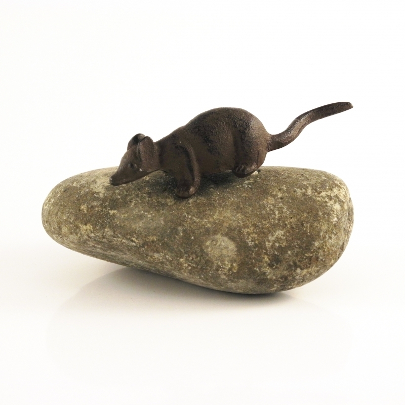 Myš na kameni - vyřazeno - potřeba přilepit