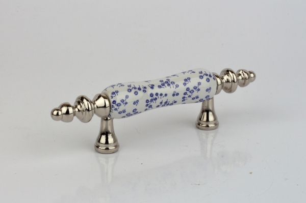 Nábytková úchytka keramická bílá s modrými květy 12x2cm