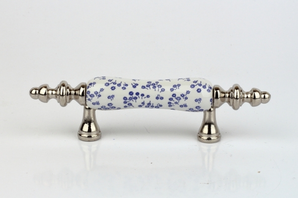 Nábytková úchytka keramická bílá s modrými květy 12x2cm