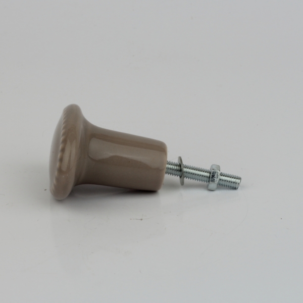 Nábytková úchytka oválná 4x3cm