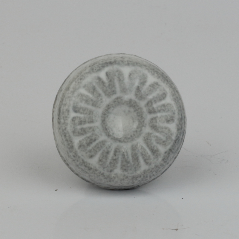 Nábytková úchytka ozdobná oprýskaný vzhled 4x2cm