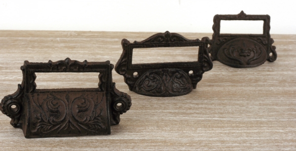 Nábytková úchytka se štítkem 13x8cm