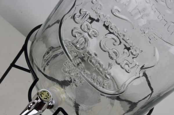 Nádoba na limonádu s kohoutkem na stojanu 8l