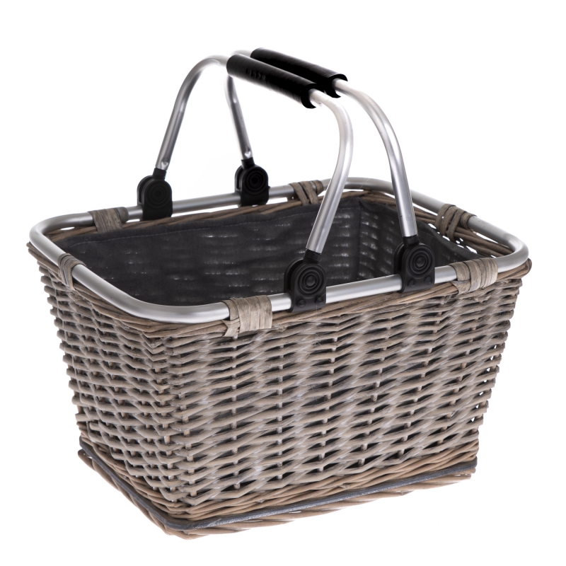 Nákupní košík s kovovými uchy