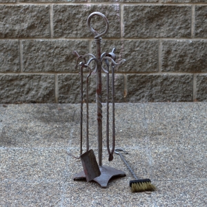 Nářadí ke krbu 700mm bez PÚ