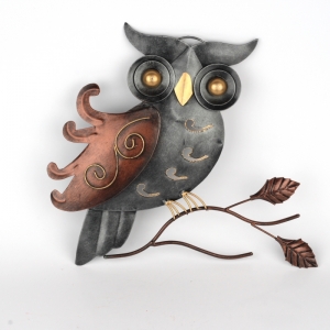 Nástěnná dekorace kovová sova 30cm