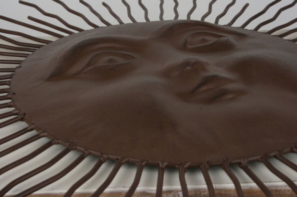 Nástěnná dekorace kovové slunce 68cm