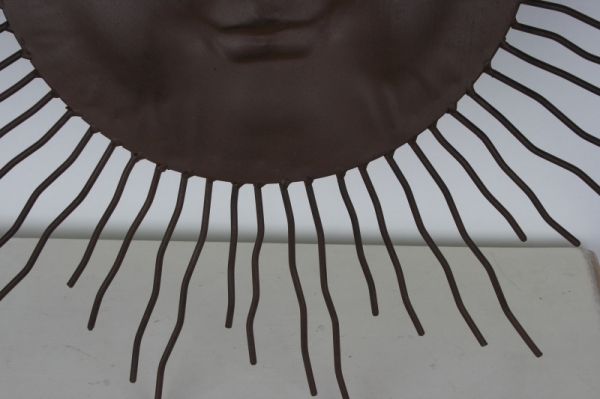 Nástěnná dekorace kovové slunce 68cm