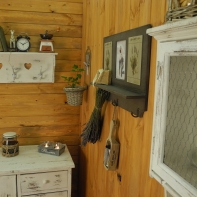 Nástěnná police Levandule 50cm