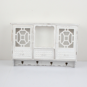 Nástěnná skříňka ve venkovském stylu bílá 80x55,5x17cm