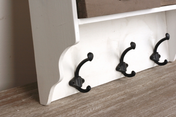 Nástěnná venkovská skříňka s háčky 52x56cm