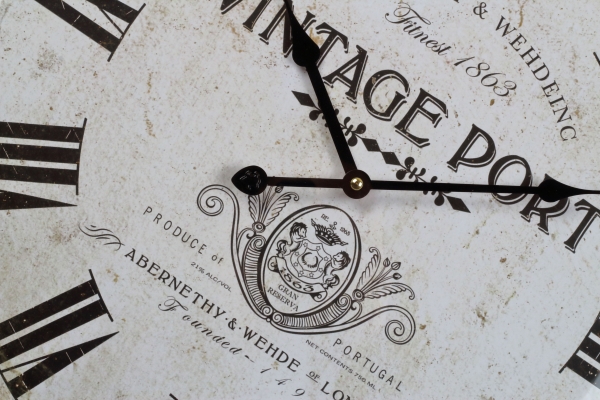 Nástěnné hodiny 60x6,5cm