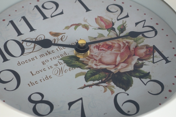 Nástěnné hodiny bílé s růží kov 22cm