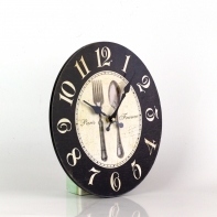 Nástěnné hodiny do kuchyně lžíce a vidlička 23x27cm