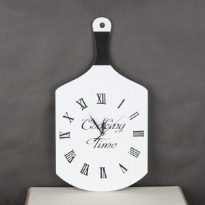 Nástěnné hodiny do kuchyně prkénko bílé 57x30cm